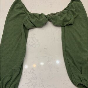 Green Long Sleeve Top